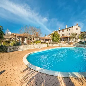 https://aparthotel-katalyma-828.in-istria.net