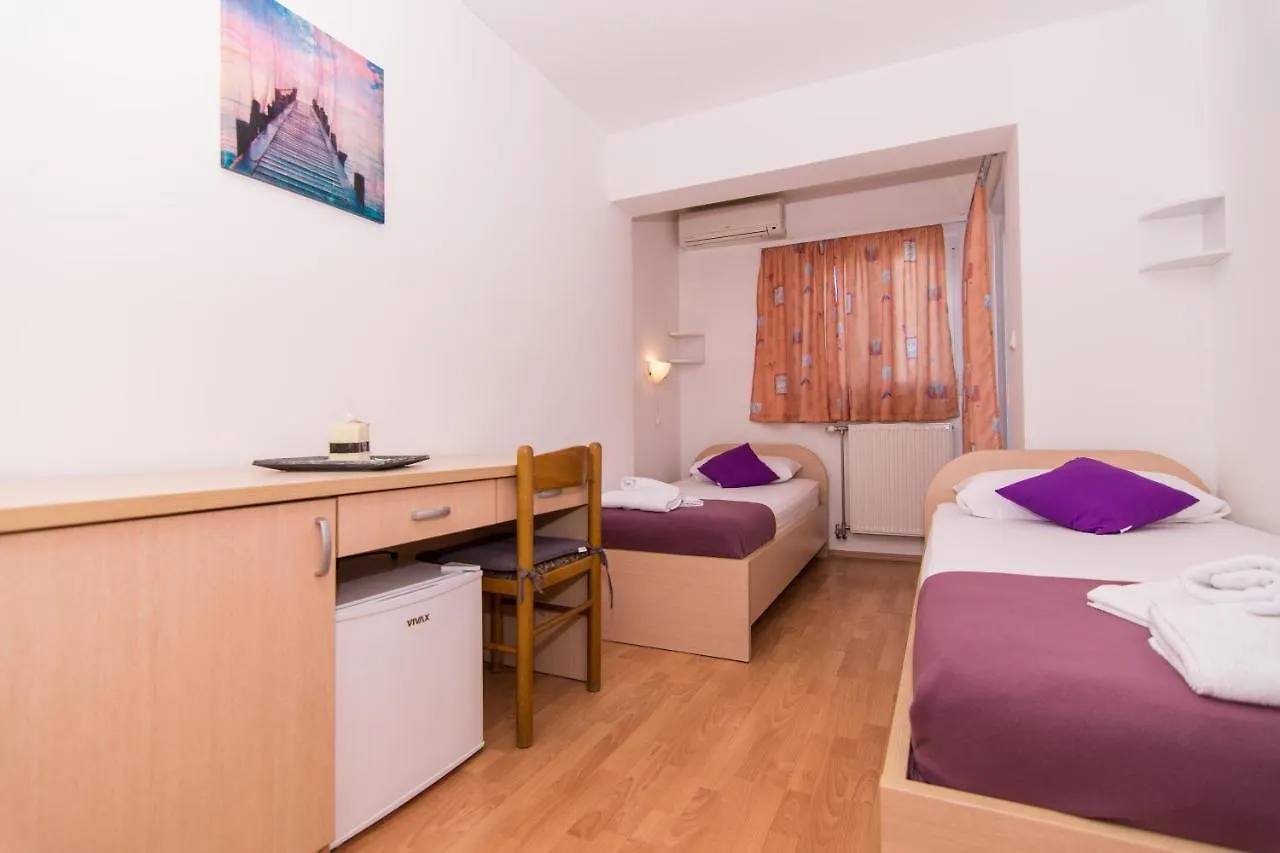 Casa de hóspedes Villa Jadran 2 Trogir Croácia