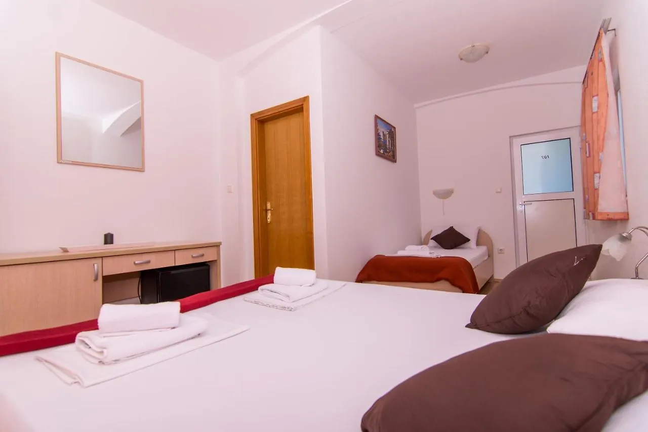 Villa Jadran 2 Trogir 0*,