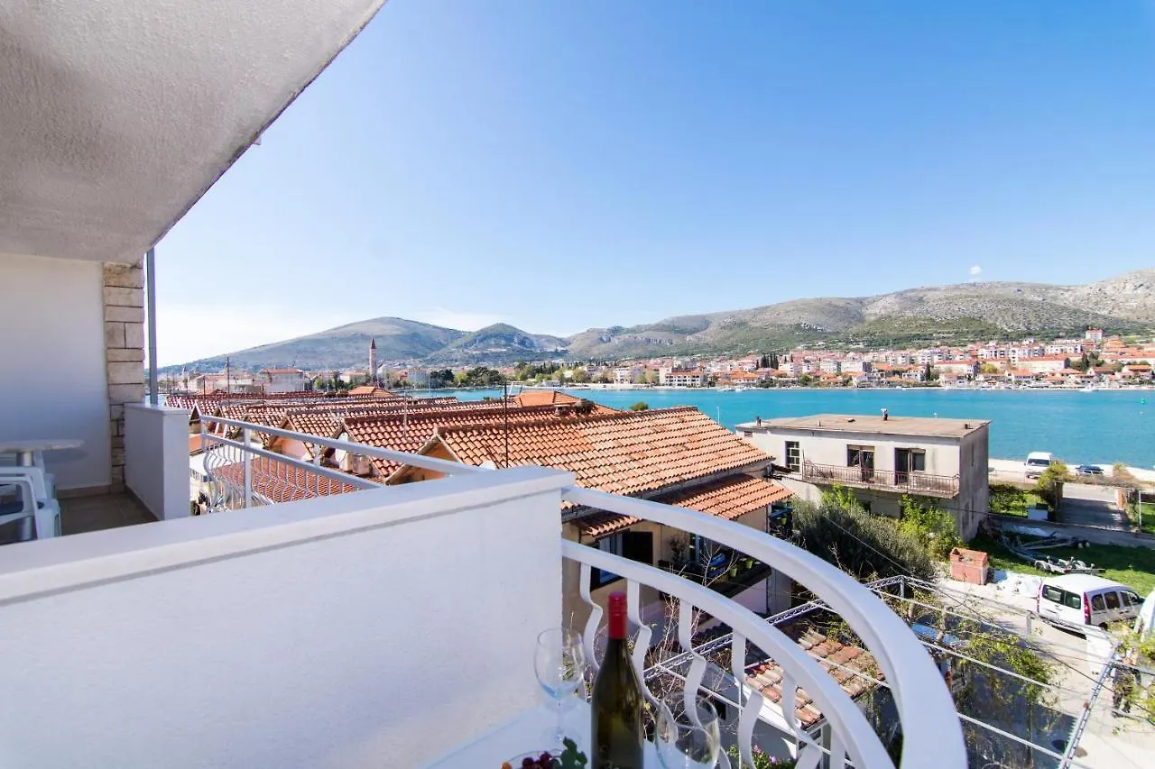 Casa de hóspedes Villa Jadran 2 Trogir Croácia